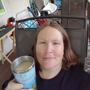 Meet your Posher, Alicia